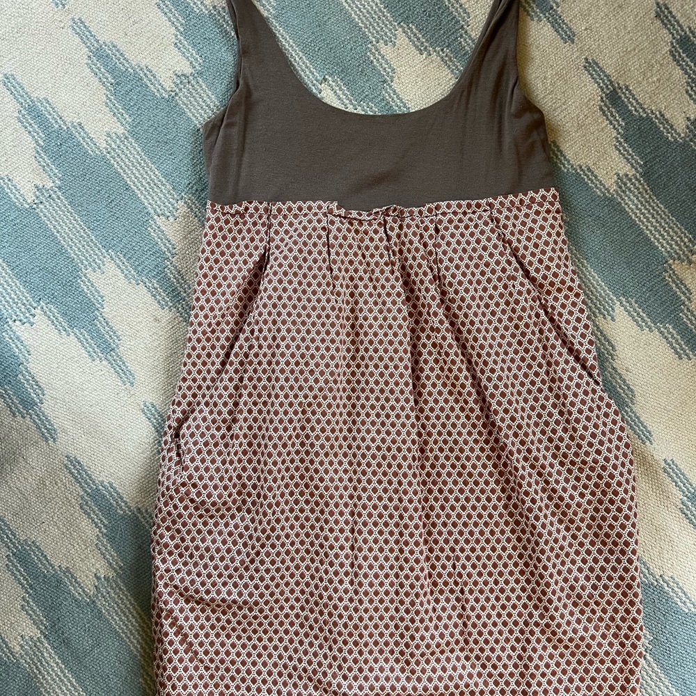 BCBGirls Brown and Rust Patterned Mini Dress. Size M